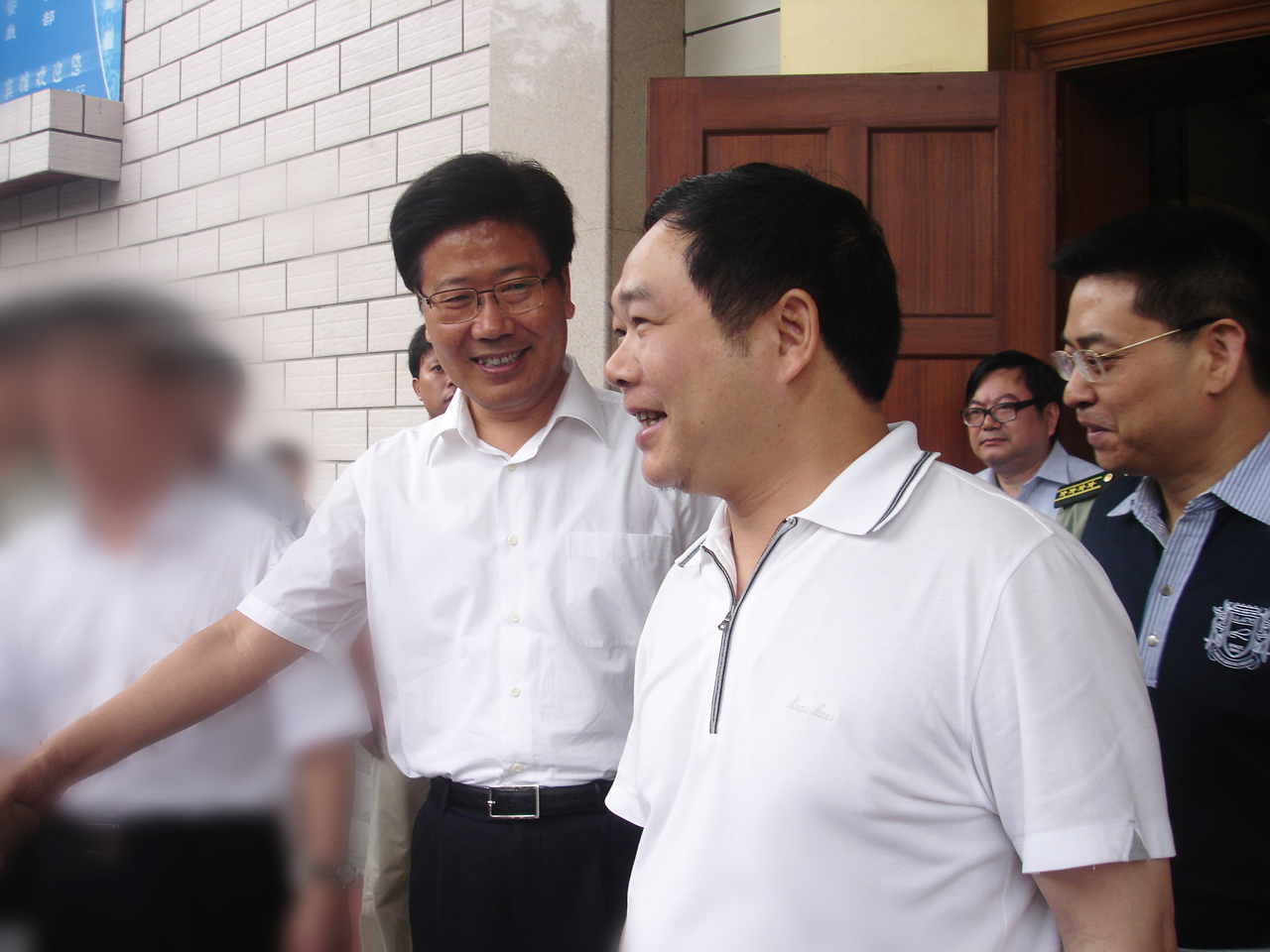 2009年6月，中央政治局委員，時任湖南省書記張春賢接見董事長李建煒.jpg